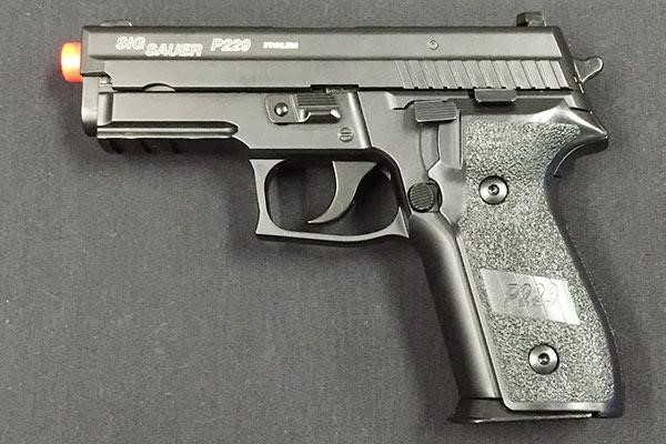 SIG Sauer P229 Pistol - CarbonTV